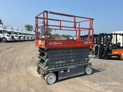 2017 Skyjack SJIII-4740 Electric Scissor Lift