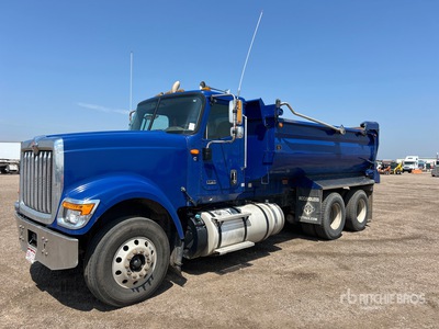 2019 International HX520 6x4 Camion à benne tandem