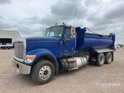 2019 International HX520 6x4 Camion à benne tandem