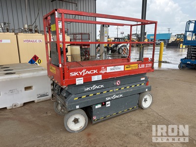 2016 Skyjack SJIII-3220 Electric Scissor Lift