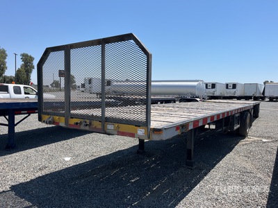 2001 Utility 28 ft S/A Lead Flatbed Trailer