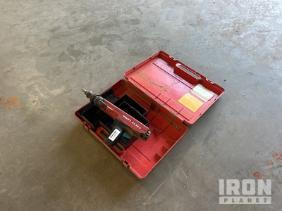 Hilti DX36M nail stud gun