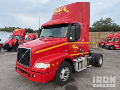 2017 Volvo VNM42T 4x2 S/A Dagcabine Trekker