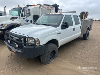 2006 Ford F-350 XLT 4x4 Crew Cab Autocarro officina (Inoperable)
