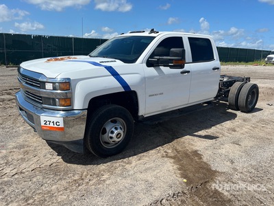 2016 Chevrolet Silverado 2500 HD 4x2 Crew Cab Pickup