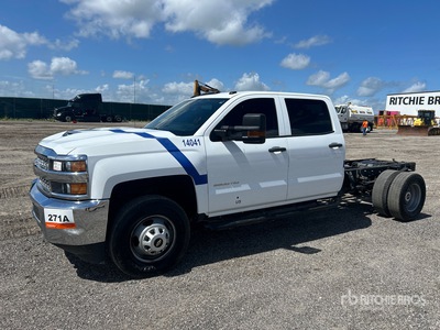 2019 Chevrolet Silverado 3500HD 4x2 Crew Cab Cab & Chassis