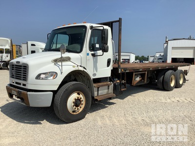 2014 Freightliner M2 106 6x4 Camion à Plateau