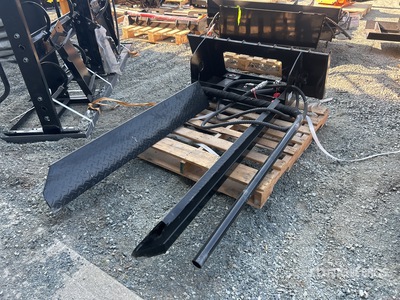 2025 GIYI GY-HCF57 57 in Skid Steer Horizontal Clamp Forks (Unused)