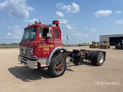 1986 International 4x2 Camion à incendie (Inoperable)