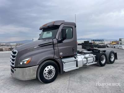 2022 Freightliner Cascadia 126 6x4 Cabeza Tractora Cabina Corta