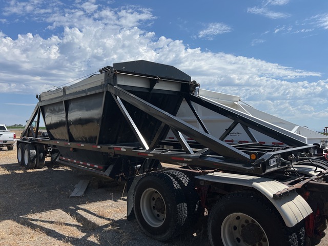 1993 T/A Belly Dump Trailer 1993 T/A Belly Dump Trailer