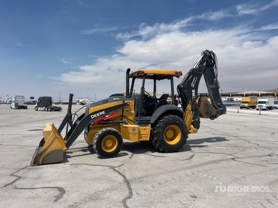 2021 John Deere 410L 4x4 Graaflaadmachine