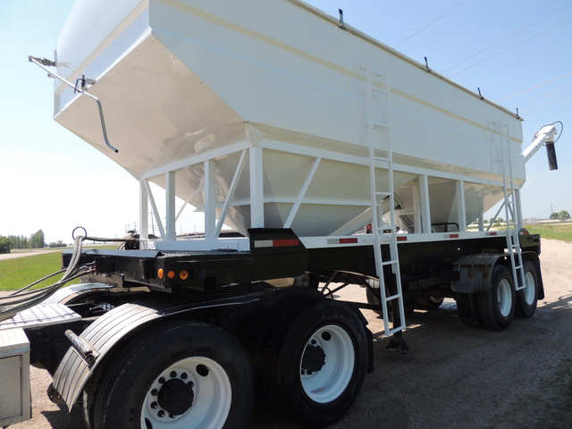 2 Hopper Seed Tender 2 Hopper Seed Tender