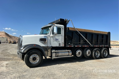 2015 Freightliner 122SD 10x4 Quad/A Dump Truck