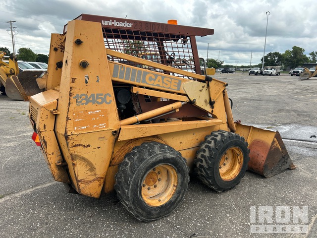 MINI CARGADOR SOBRE RUEDAS 1987 CASE 1845C