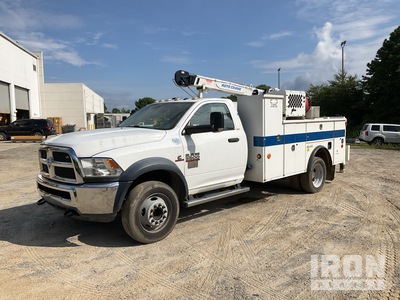 2016 Ram 5500 4x2 Camion de servicios
