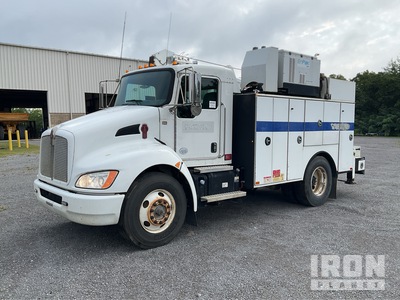 2013 Kenworth T270 4x2 Camion de service