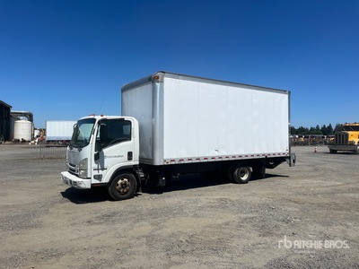 2018 Isuzu NPR 4x2 Camion fourgon