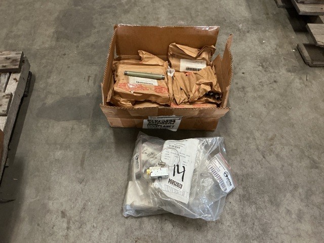 (110) Nipple Pipes NSN 4730-01-137-9573 & (14) Thermostats