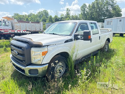 2011 Ford F-250 4x2 Crew Cab Pickup