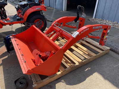 2018 Kubota LA344 Front Loader Attachment