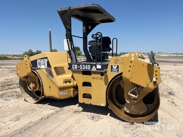 COMPACTADOR 2004 CATERPILLAR CB534D