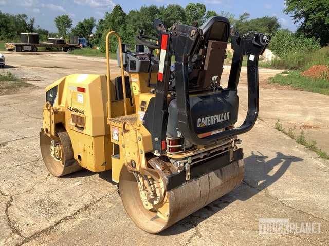 COMPACTADOR 2011 CATERPILLAR CB24