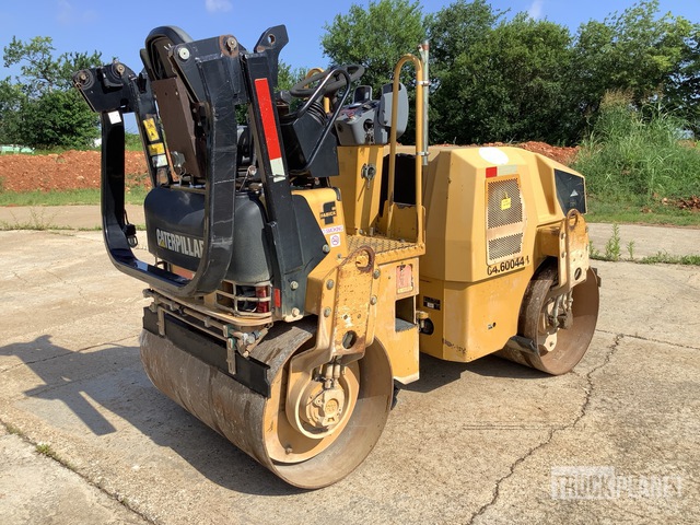 COMPACTADOR 2011 CATERPILLAR CB24