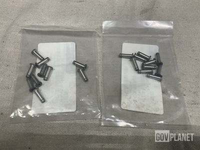 (20) Rolls-Royce 23056545-4 Sleeve Bolt Protruding Heads