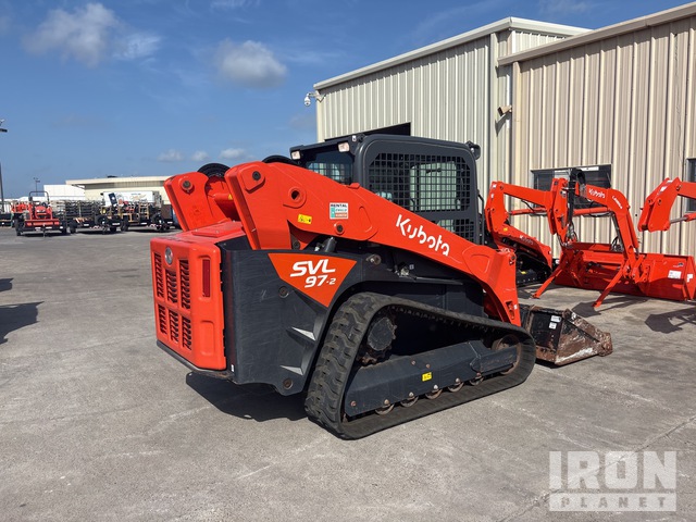 MINI CARGADOR SOBRE ORUGAS KUBOTA SVL972