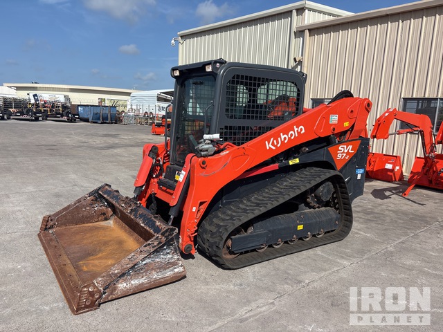 MINI CARGADOR SOBRE ORUGAS KUBOTA SVL972
