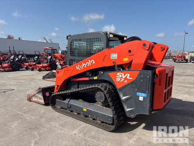 MINI CARGADOR SOBRE ORUGAS KUBOTA SVL972