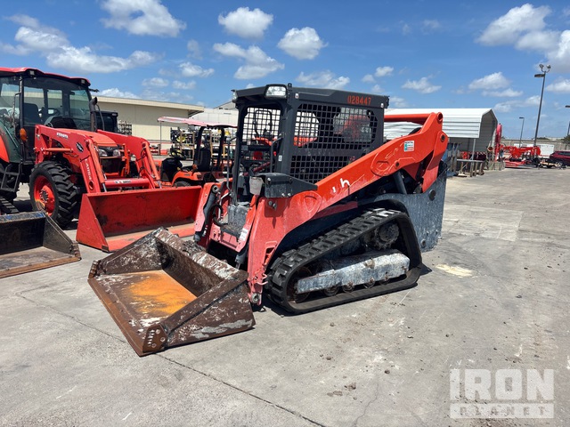 MINI CARGADOR SOBRE ORUGAS KUBOTA SVL753
