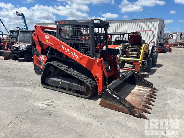 MINI CARGADOR SOBRE ORUGAS KUBOTA SVL753