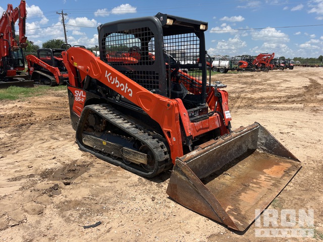 MINI CARGADOR SOBRE ORUGAS 2024 KUBOTA SVL652