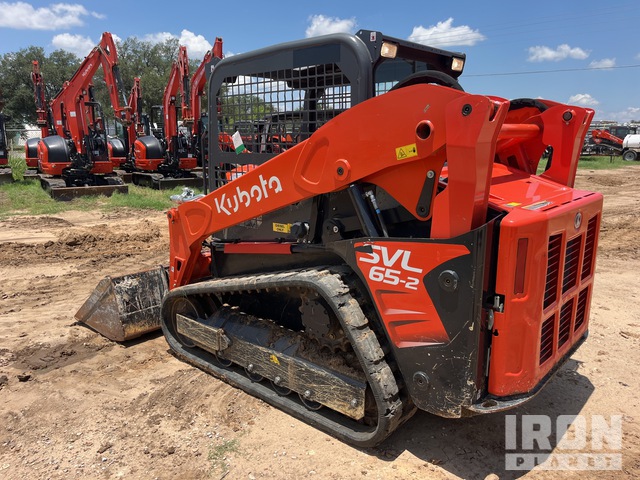 MINI CARGADOR SOBRE ORUGAS 2024 KUBOTA SVL652