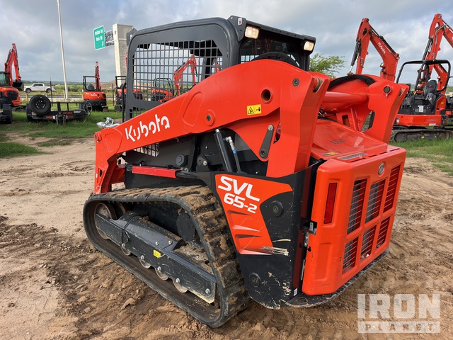 MINI CARGADOR SOBRE ORUGAS 2024 KUBOTA SVL652