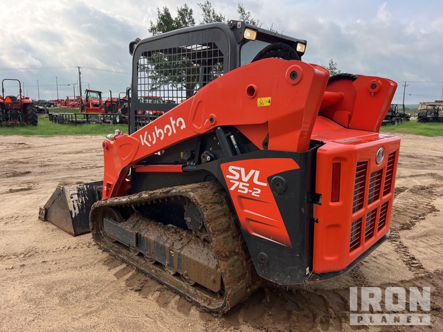 MINI CARGADOR SOBRE ORUGAS 2023 KUBOTA SVL752