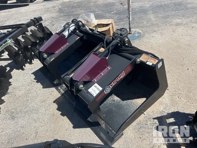 2022 Virnig 72 in Skid Steer Grapple