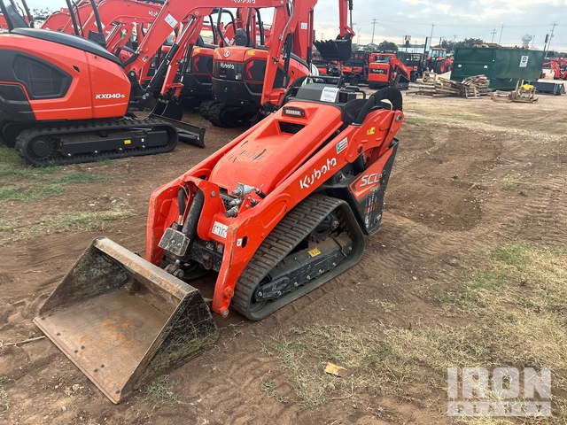 MINI CARGADOR SOBRE ORUGAS COMPACTO KUBOTA SCL1000