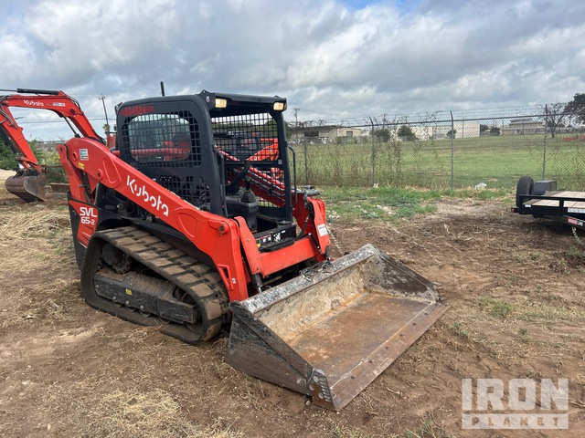 MINI CARGADOR SOBRE ORUGAS KUBOTA SVL652