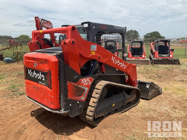 MINI CARGADOR SOBRE ORUGAS KUBOTA SVL753