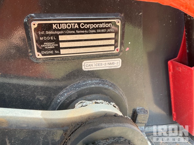 MINI CARGADOR SOBRE ORUGAS KUBOTA SVL753