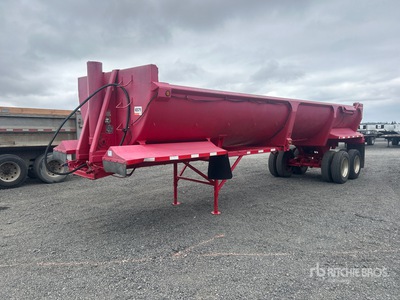 1997 Ranch Manufacturing 38 ft T/A End Dump Trailer