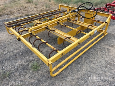 LandHonor 82 in Skid Steer Bale Accumulator Grapple
