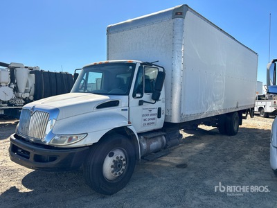 2013 International 4300 4x2 Van Truck
