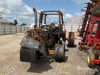 Case MX255 4WD Tractor Agrícola (Inoperable)