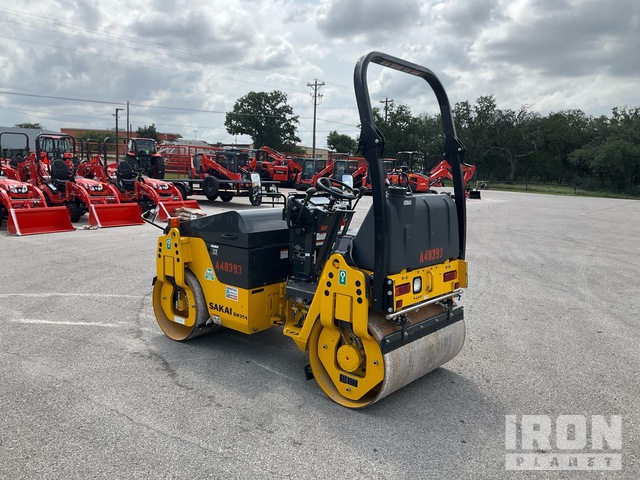 COMPACTADOR 2024 SAKAI SW354