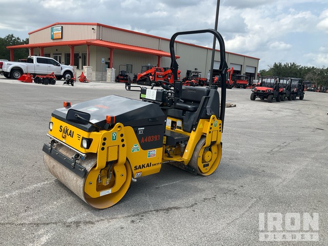 COMPACTADOR 2024 SAKAI SW354