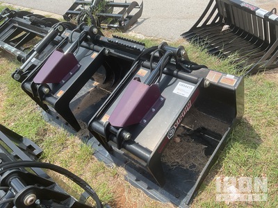 Virnig  72 in Skid Steer Grapple Bucket (Unused)